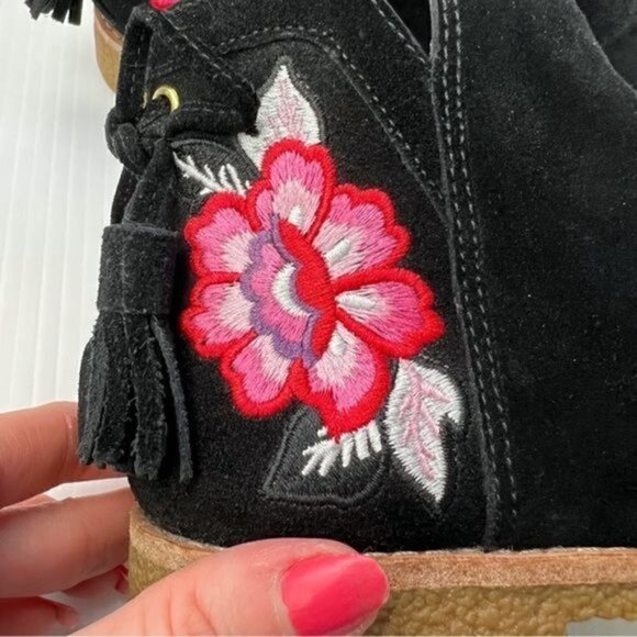 Kate Spade New York Bellville Floral Embroidered Suede Black Booties Size 6 - Picture 5 of 12